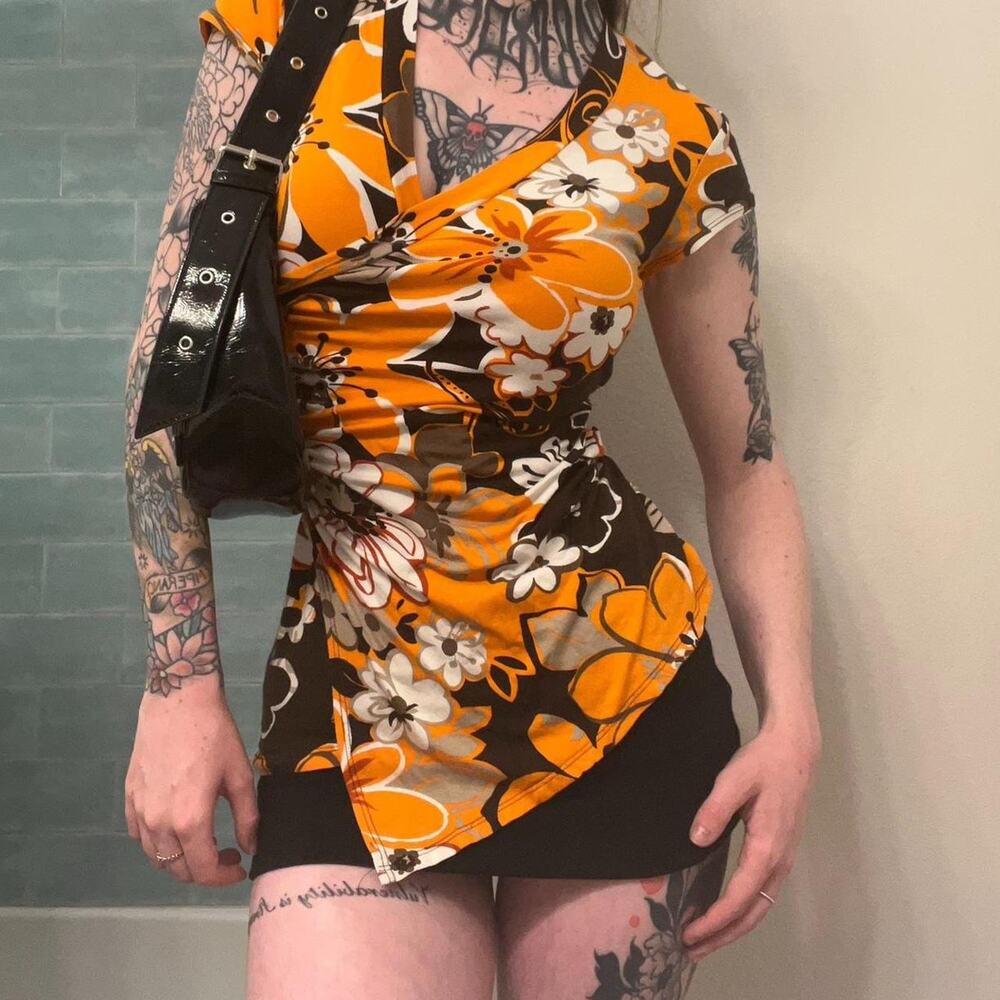 Y2k vintage cache top